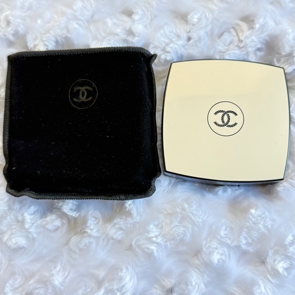 Chanel Les Beiges Healthy Glow Illuminating Powder in Sunset- Limited Edition - Picture 4 of 8